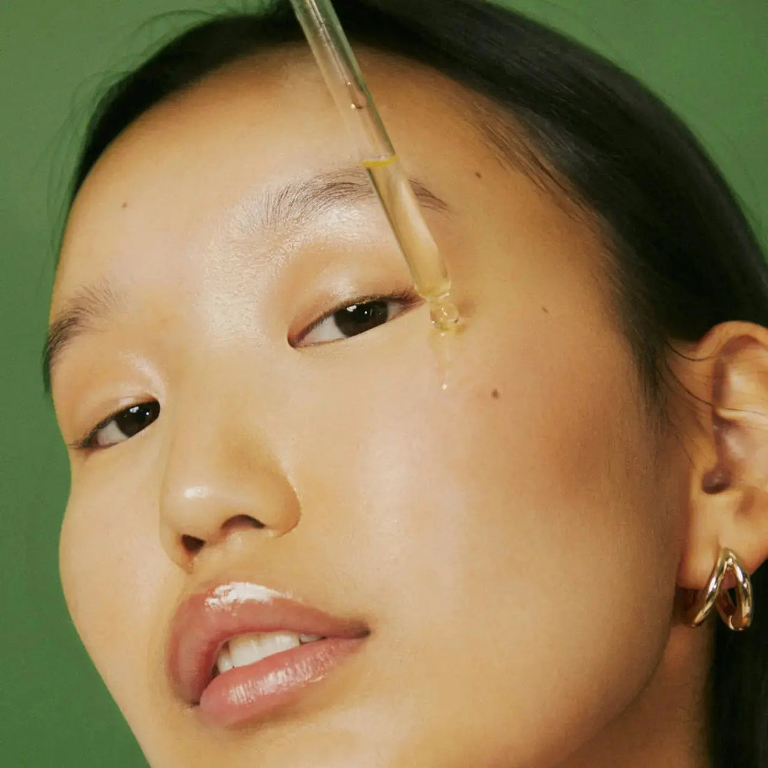 Face Cream for Dry Sensitive Skin: A Plastic Surgeon’s Winter Hydration Protocol The Piazza Center for Plastic Surgery & Advanced Skincare